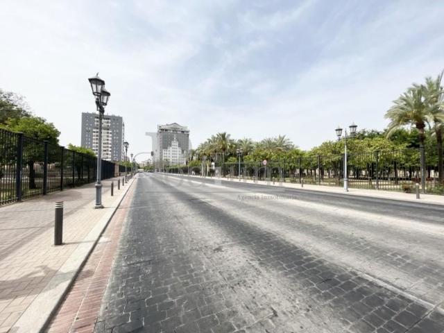 Oficina en venta en Nervión, Sevilla