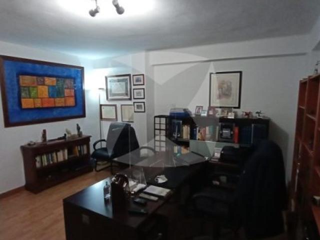 Oficina en venta en Margallo, Cáceres