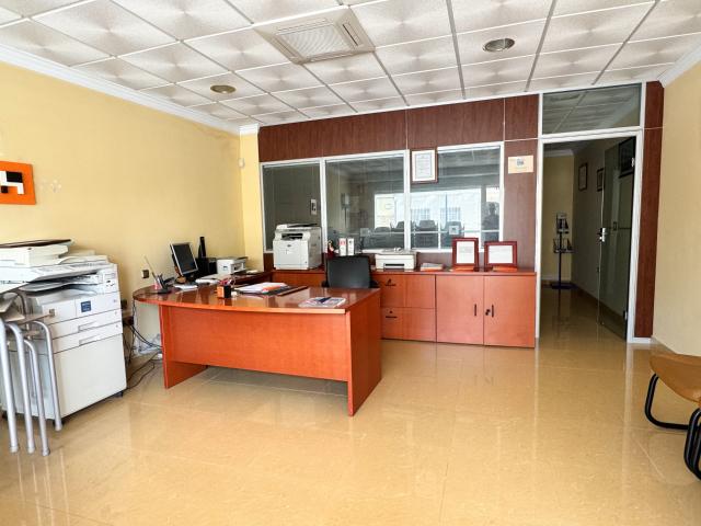 Oficina en venta en Antequera, Andalucía