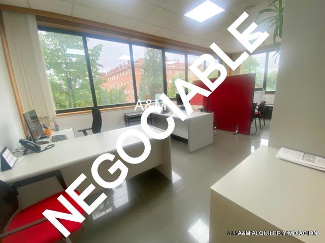 Oficina en venta en Mendizorrotza, Gasteizko kuadrilla