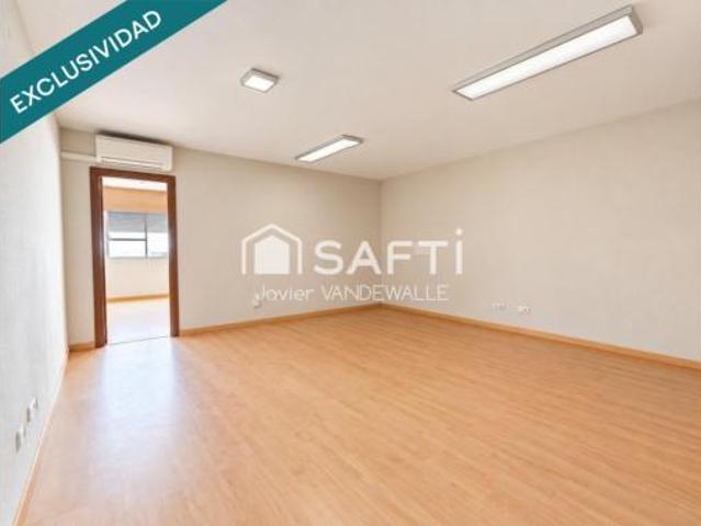 Oficina en venta en Oliveros, Almería