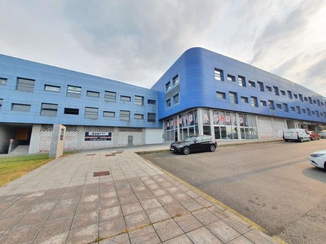 Oficina en venta en Llanera, Asturias