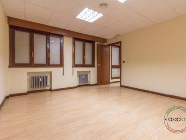 Oficina en venta en Avilés