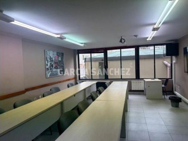 Oficina en venta en Lodeiro, Boiro