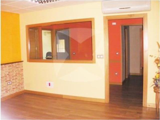 Oficina en venta en Cánovas, Cáceres
