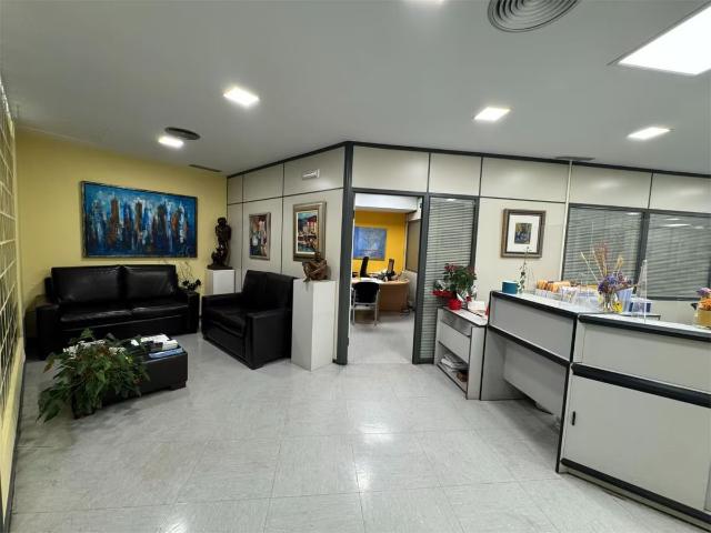 Oficina en venta en Santiago de Compostela, Santiago