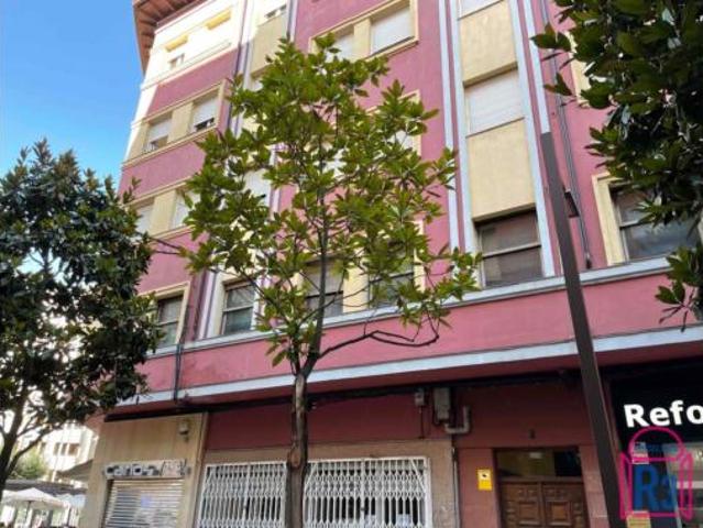 Oficina en venta en Mercado, León
