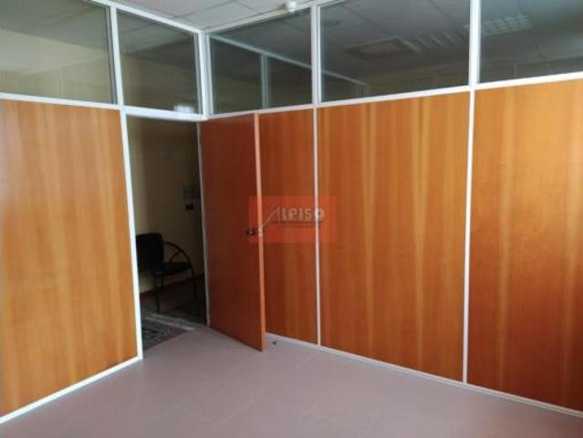 Oficina en venta en Ourense