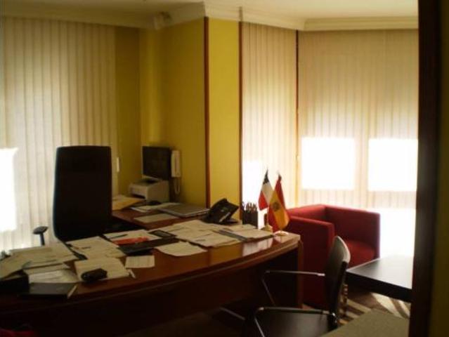 Oficina en venta en Foncalada, Oviedo