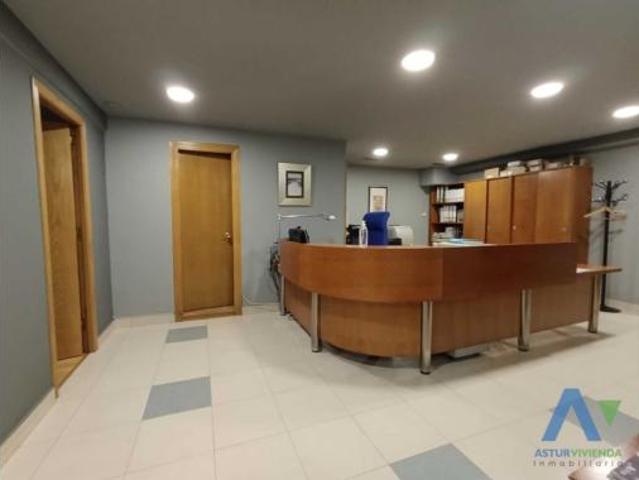 Oficina en venta en Oviedo / Uviéu, Oviedo