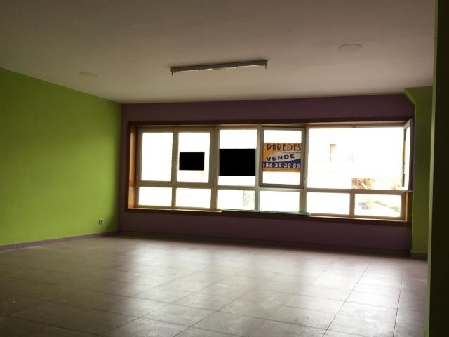 Oficina en venta en Couso, Moaña