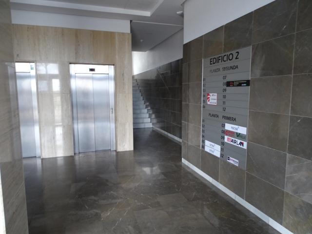 Oficina en venta en Dos Hermanas, Andalucía