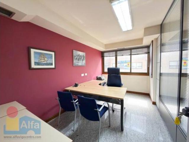 Oficina en venta en Peniche, Vigo