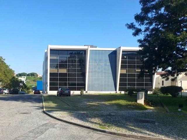 Escritório alugar em Amadora, Lisboa