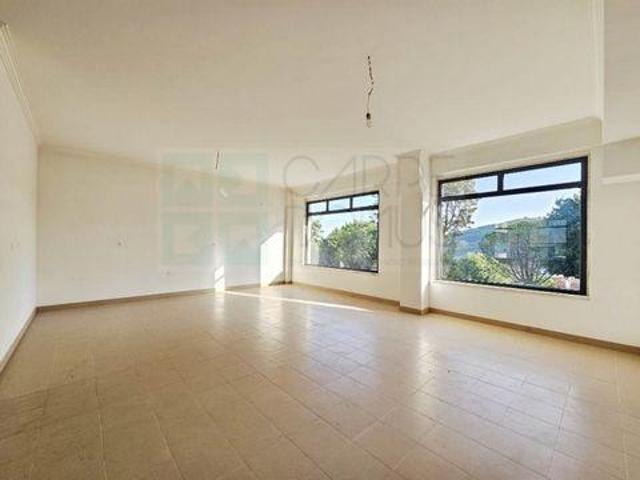 Escritório alugar em Urbanização Serra das Brancas, Amadora