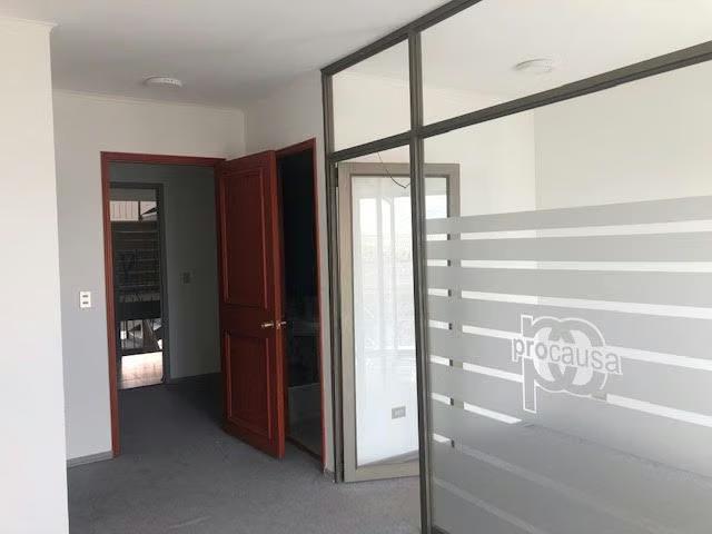 Oficina en arriendo en Esmeralda, Metropolitana