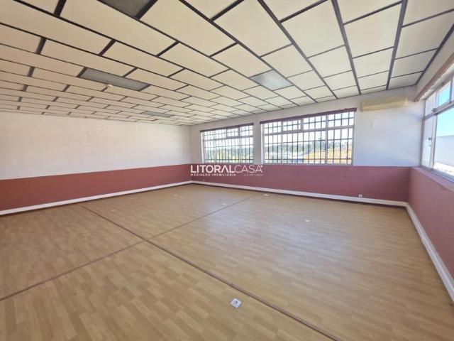 Escritório alugar em Oliveira Do Bairro, Aveiro