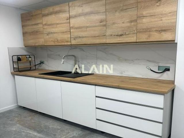 Local Comercial en alquiler en Ciutat Vella, València