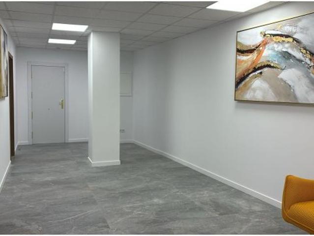 Local Comercial en alquiler en Ciutat Vella, Comarca de València