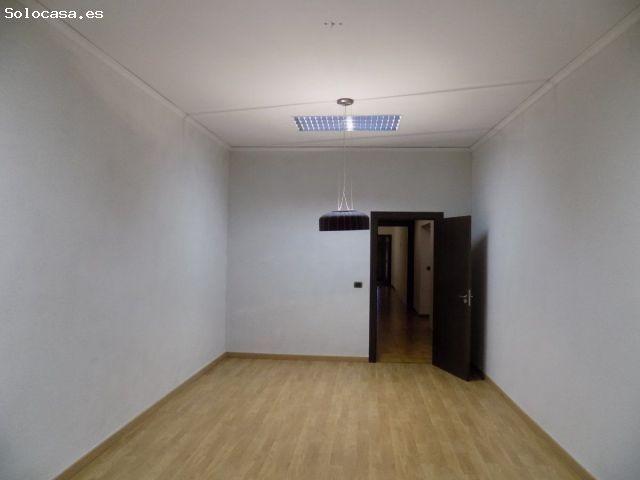 Local Comercial en alquiler en Castellón De La Plana, Grup la Magdalena