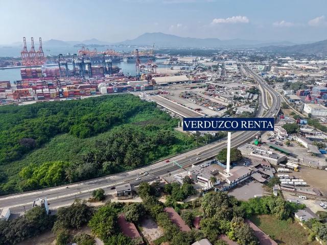 Oficina en renta en Manzanillo, Colima