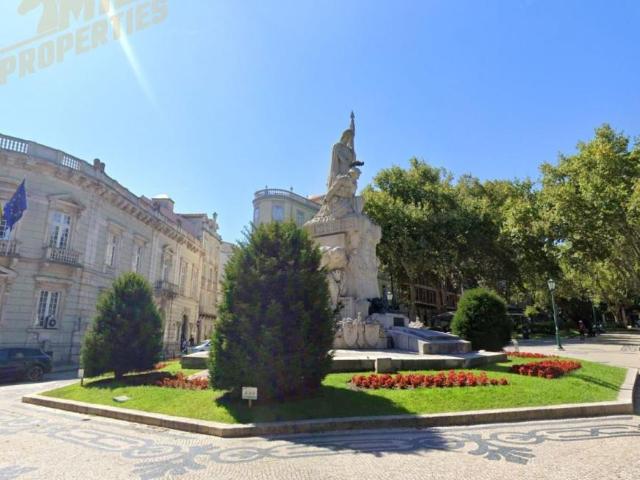 Escritório alugar em Santo António, Lisboa
