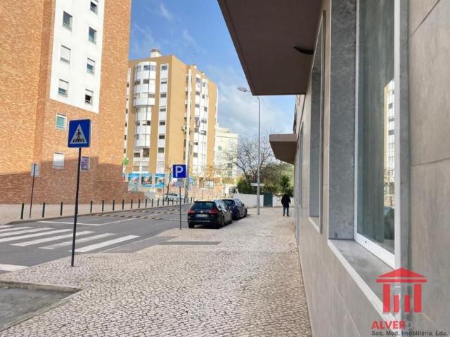 Escritório alugar em Santa Clara, Lisboa