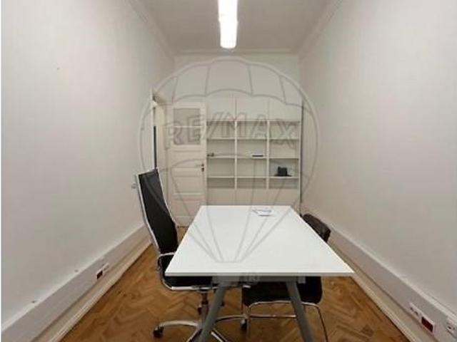 Escritório alugar em Santo António, Lisboa