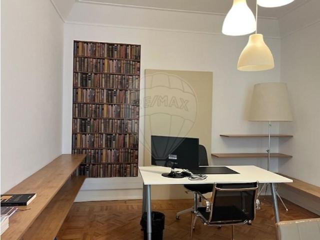 Escritório alugar em Santo António, Lisboa