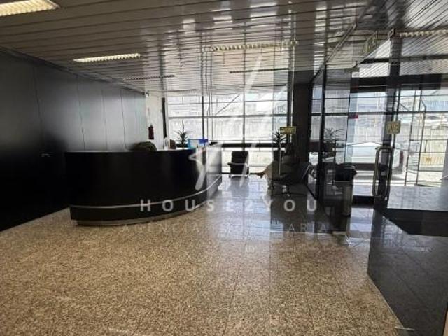 Escritório venda em Santiago Dos Velhos, Lisboa