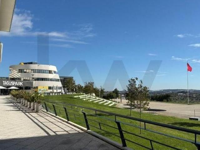 Escritório alugar em Oeiras, Lisboa