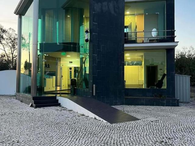 Escritório venda em Porto De Mós, Leiria