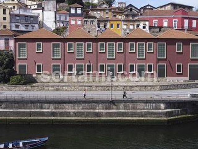 Escritório venda em Lugar do Castelo, Vila Nova De Gaia