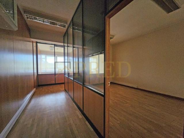 Escritório alugar em Laborim, Vila Nova De Gaia