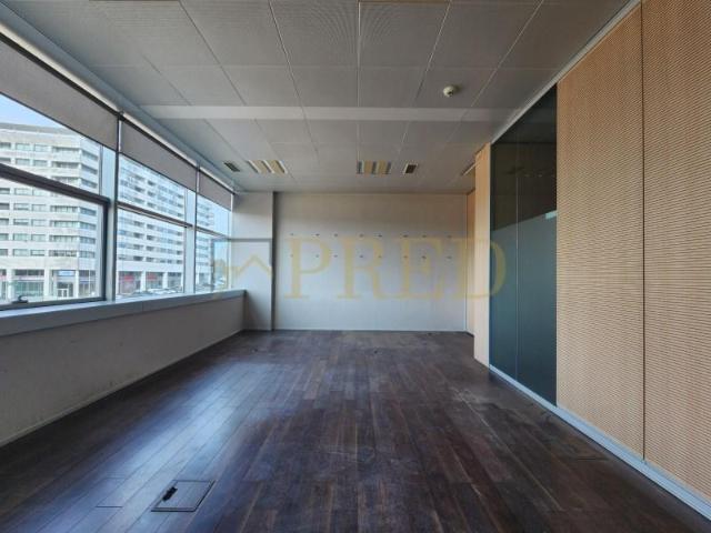 Escritório alugar em Vila Nova De Gaia, Porto