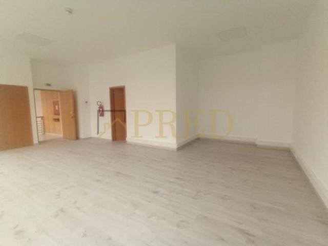 Escritório alugar em Vila Nova De Gaia, Porto