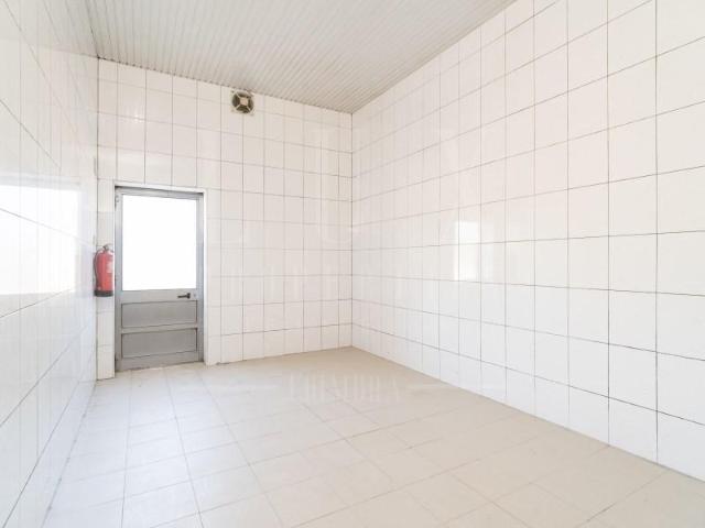 Escritório alugar em Poiares (Santo André), Vila Nova De Poiares