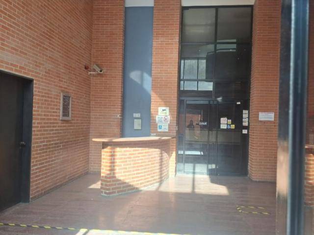 Oficina en alquiler en Leoncio Martínez, Miranda