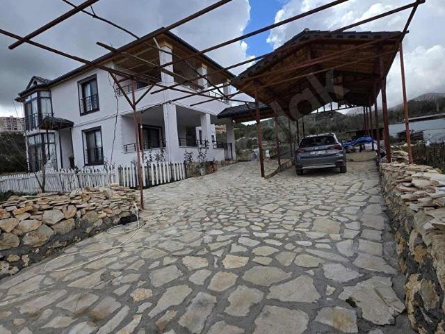 Eğerci, Yayladağı içerisinde satılık Villa