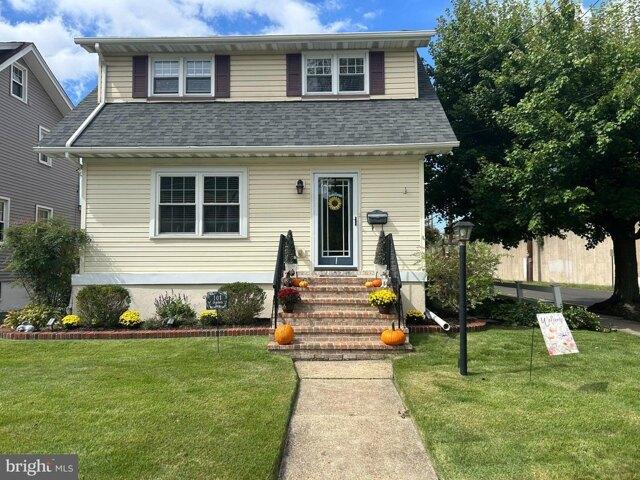 House for sale in Collingswood, Camden County