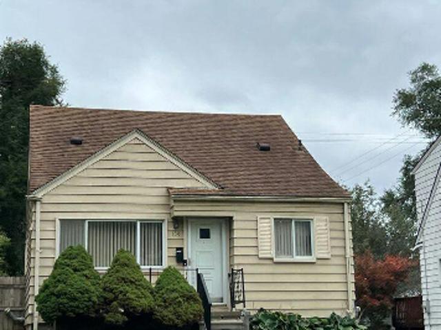 House for sale in Indian Village, Pontiac