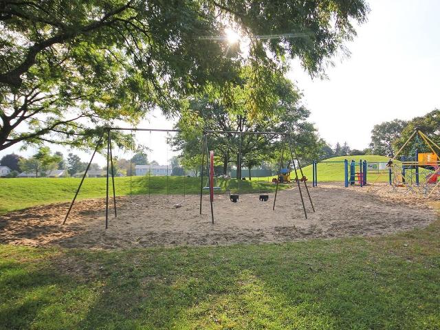 Apartment for rent in Mulhurst Bay, Ontario