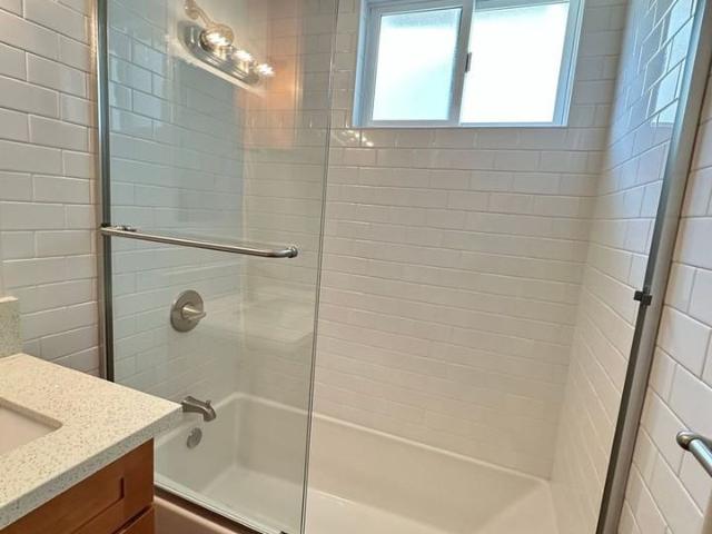 Apartment for rent in Costa Mesa, California