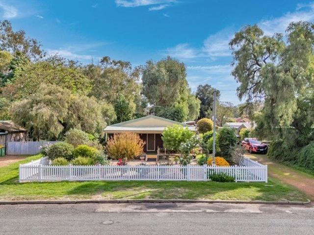 House for sale in Pinjarra, Western Australia