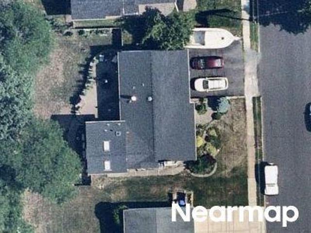 House for sale in Edison, Middlesex County