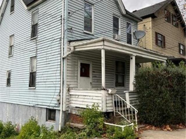 House for sale in Glassport
