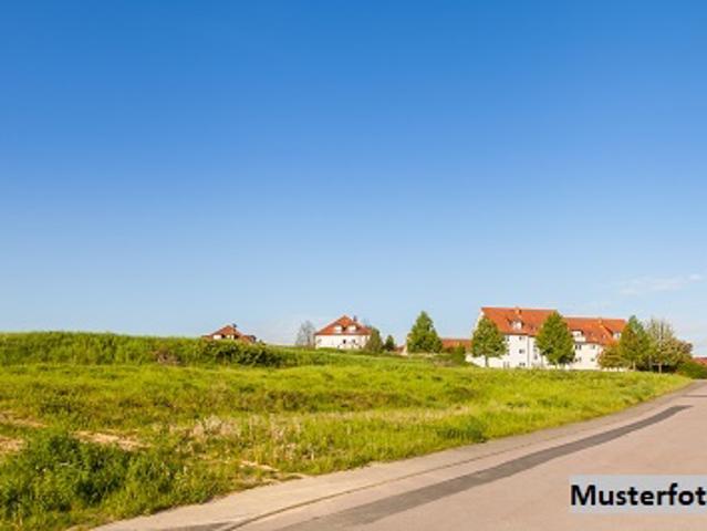 Erdgeschosswohnung kaufen in Wermsdorf, Sachsen