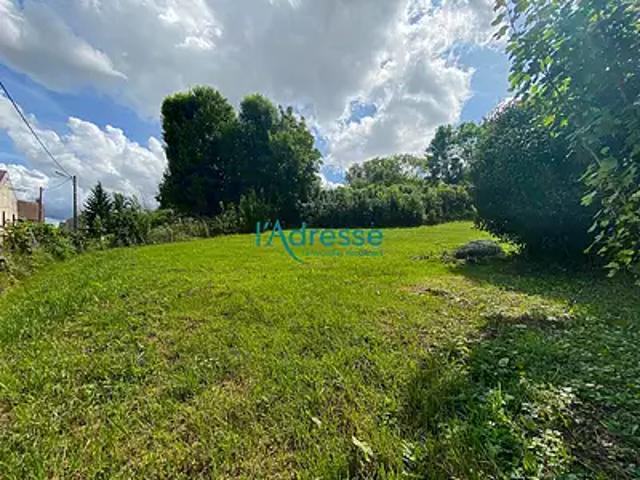 Terrain vente à Mantes-la-Jolie, Oinville-sur-montcient