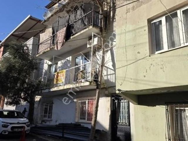 Karabağlar, İzmir içerisinde satılık Bina
