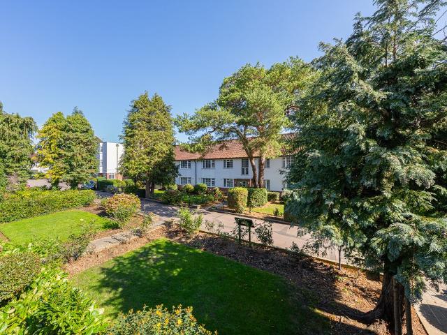 Apartment for rent in North Finchley, Greater London